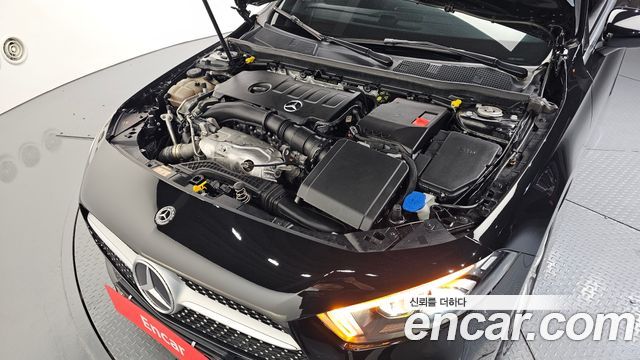 Mercedes-Benz A-Class 2020 — photo 6