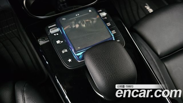 Mercedes-Benz A-Class 2020 — photo 27