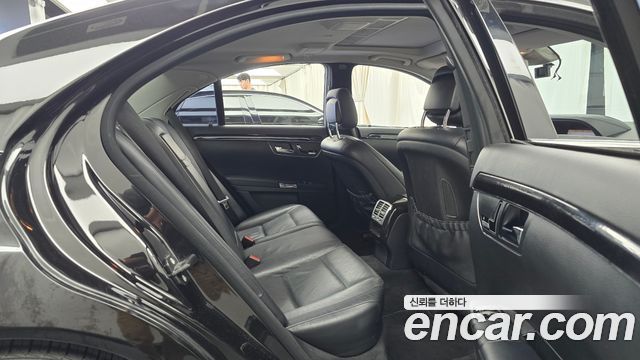 Mercedes-Benz S-Class 2012 — photo 11