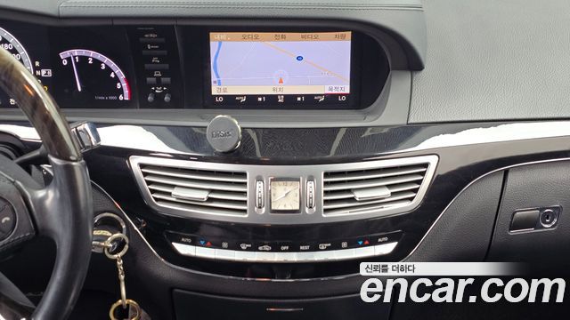 Mercedes-Benz S-Class 2012 — photo 14