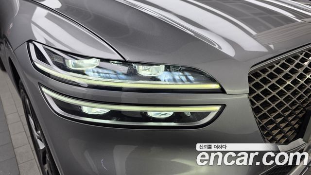 Genesis GV70 2021 — photo 8