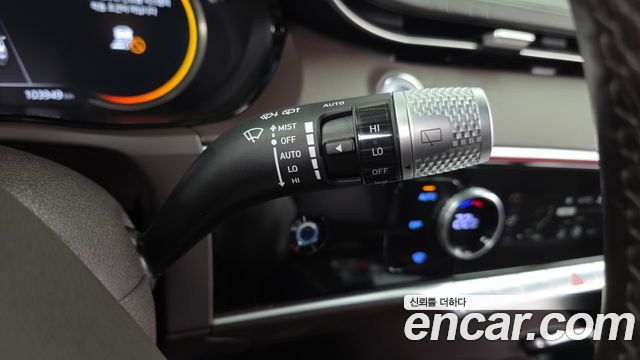 Genesis GV70 2021 — photo 27