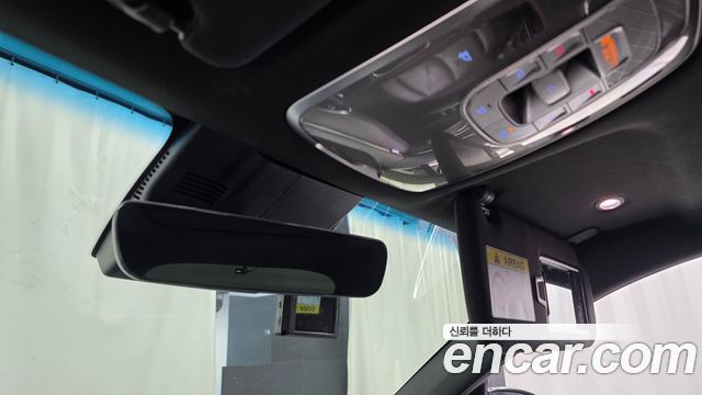 Genesis GV70 2021 — photo 33