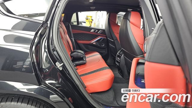 BMW X6M 2021 — photo 12