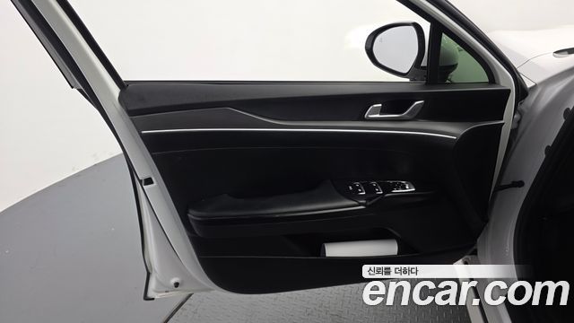 Kia K5 2024 — photo 14