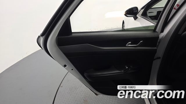 Kia K5 2024 — photo 15