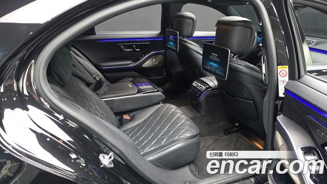 Mercedes-Benz S-Class 2022 — photo 17