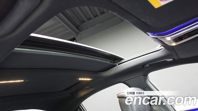 Mercedes-Benz S-Class 2022 — photo 25