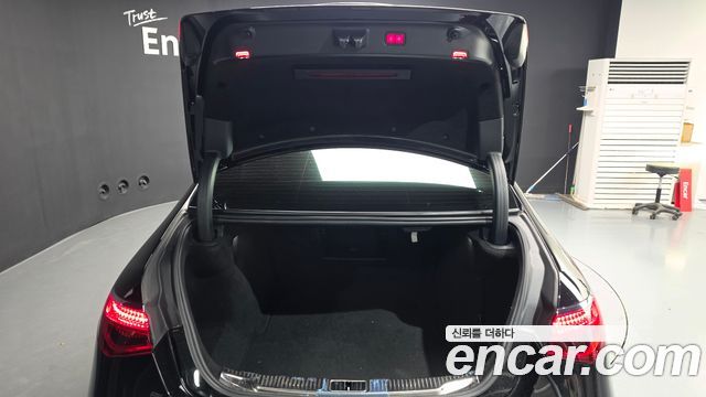 Mercedes-Benz S-Class 2022 — photo 26