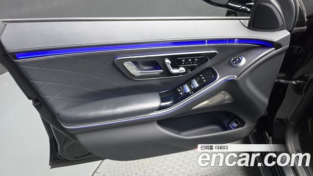 Mercedes-Benz S-Class 2022 — photo 14