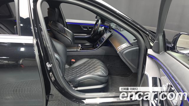 Mercedes-Benz S-Class 2022 — photo 16