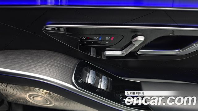 Mercedes-Benz S-Class 2022 — photo 28