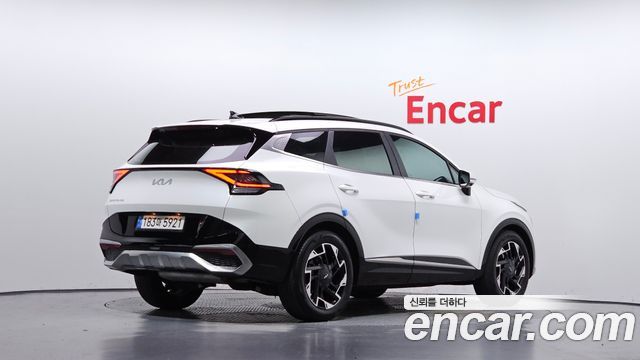 Kia Sportage 2023 — photo 2