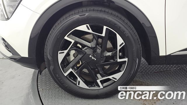 Kia Sportage 2023 — photo 5