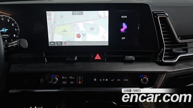 Kia Sportage 2023 — photo 12
