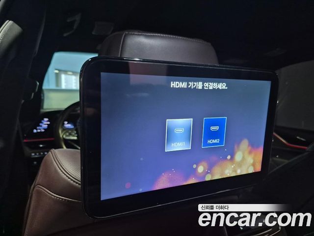 Cadillac Escalade 2023 — photo 19