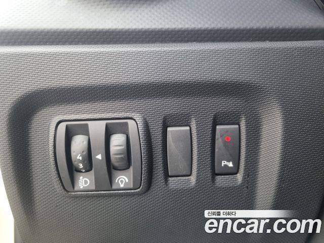Renault Korea QM3 2015 — photo 16