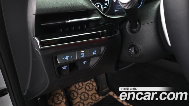 Genesis G80 2023 — photo 28