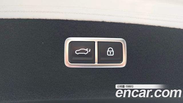 Genesis G80 2023 — photo 30