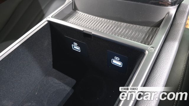 Genesis G80 2023 — photo 31
