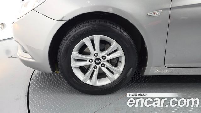 Hyundai Sonata 2010 — photo 5