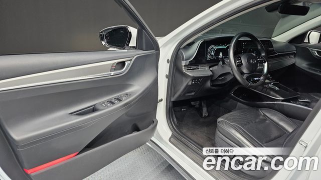 Hyundai Grandeur 2023 — photo 13