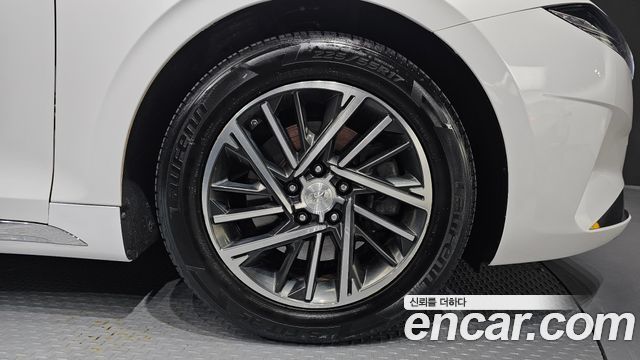 Hyundai Grandeur 2023 — photo 7