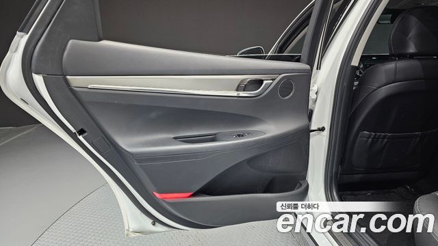 Hyundai Grandeur 2023 — photo 15