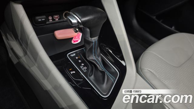 Kia Niro 2019 — photo 12