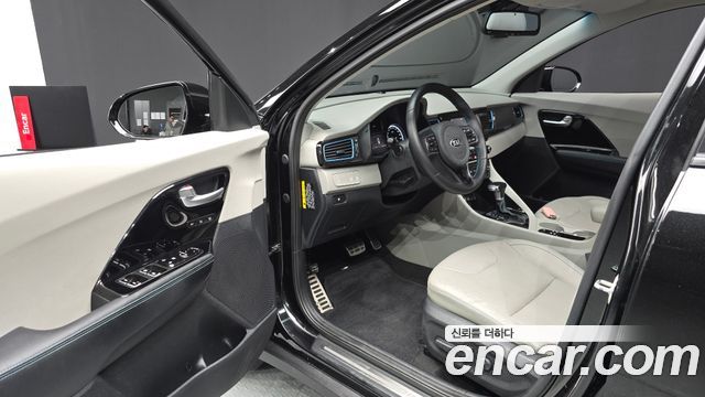 Kia Niro 2019 — photo 13