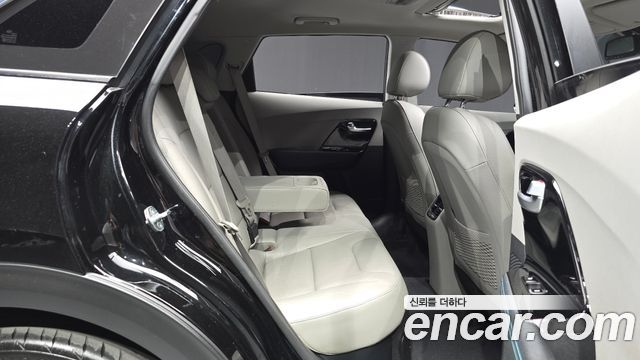 Kia Niro 2019 — photo 18