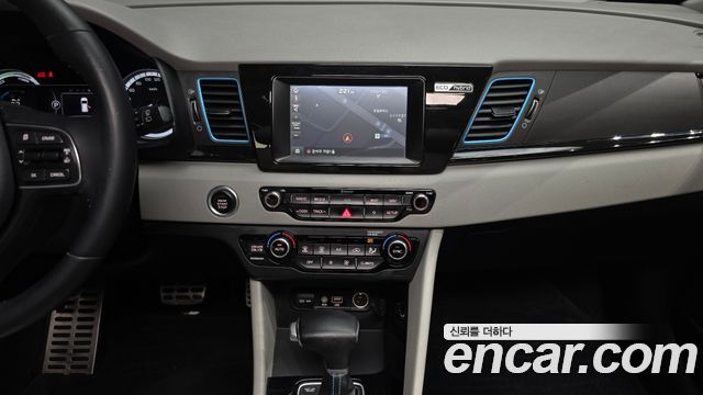 Kia Niro 2019 — photo 20