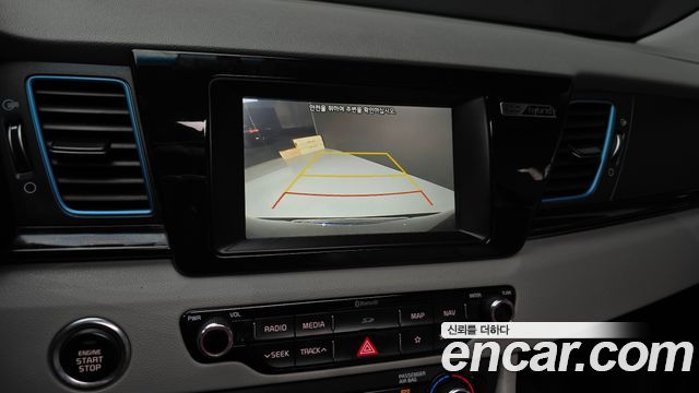 Kia Niro 2019 — photo 21