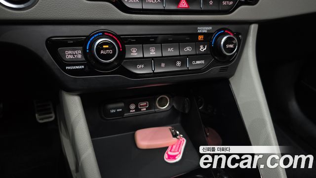 Kia Niro 2019 — photo 23