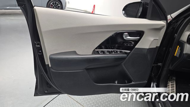 Kia Niro 2019 — photo 14