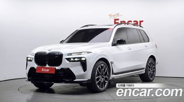 BMW X7 2025 — photo 1