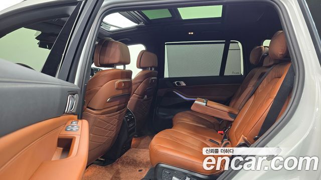 BMW X7 2025 — photo 12