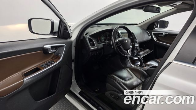 Volvo XC60 2014 — photo 10