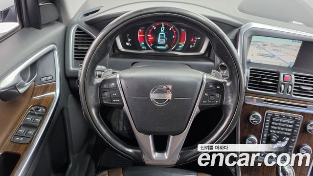 Volvo XC60 2014 — photo 13