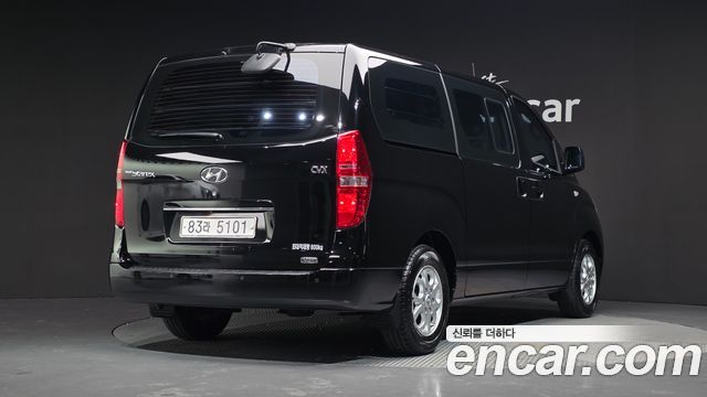 Hyundai Starex 2010 — photo 2