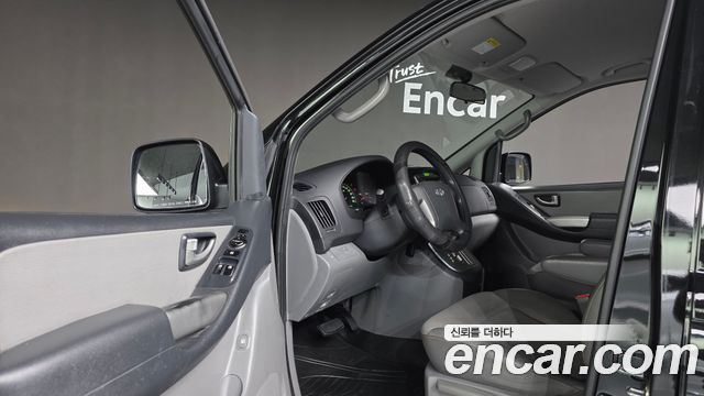 Hyundai Starex 2010 — photo 10