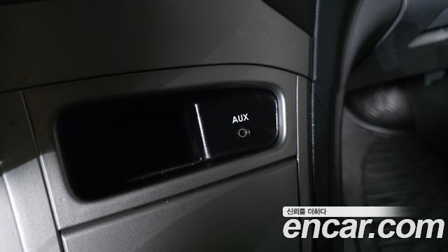 Hyundai Starex 2010 — photo 16