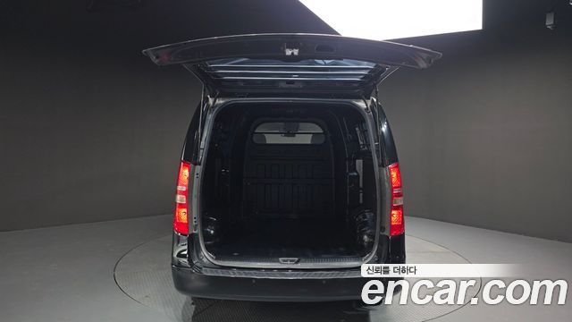 Hyundai Starex 2010 — photo 20