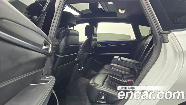 BMW Gran Turismo 2022 — photo 11