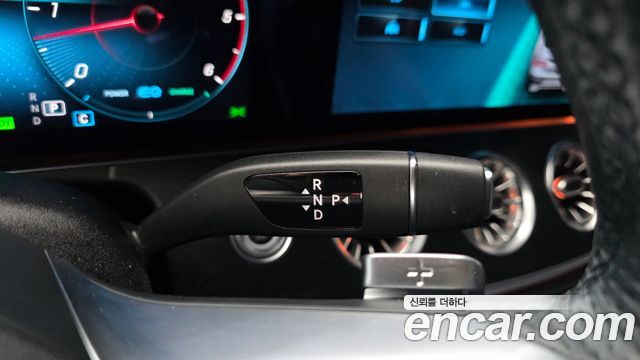 Mercedes-Benz E-Class 2023 — photo 9