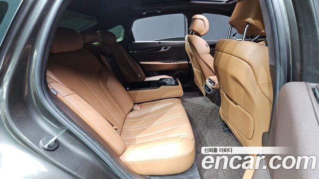 Genesis G80 2022 — photo 18
