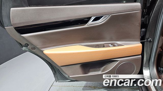 Genesis G80 2022 — photo 15