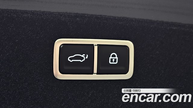 Genesis G80 2022 — photo 36