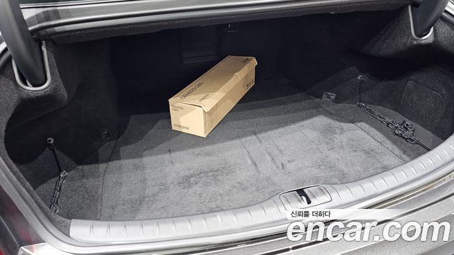 Genesis G80 2022 — photo 37