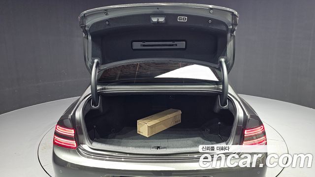 Genesis G80 2022 — photo 38